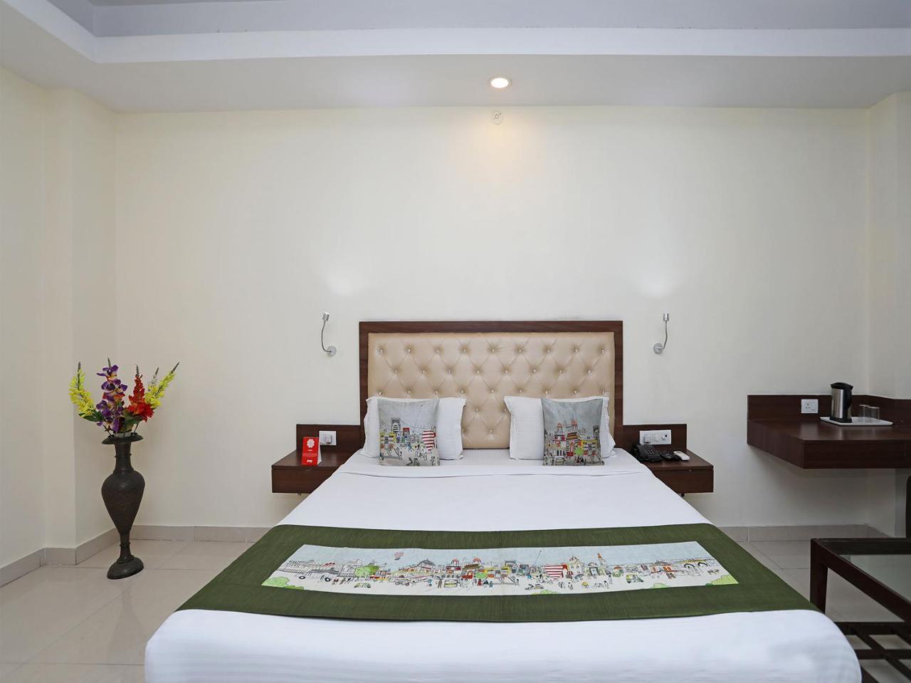 Oyo 680 Hotel Ranjana Heritage Lucknow Esterno foto