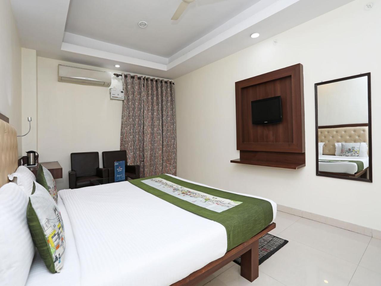 Oyo 680 Hotel Ranjana Heritage Lucknow Esterno foto